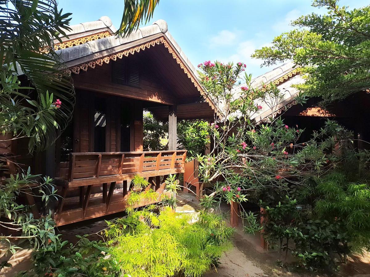 Sabaii Bay Resort Baan Tai Exterior foto